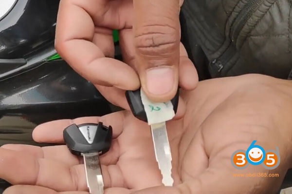 kd-x2-clone-kawasaki-z800-key-12