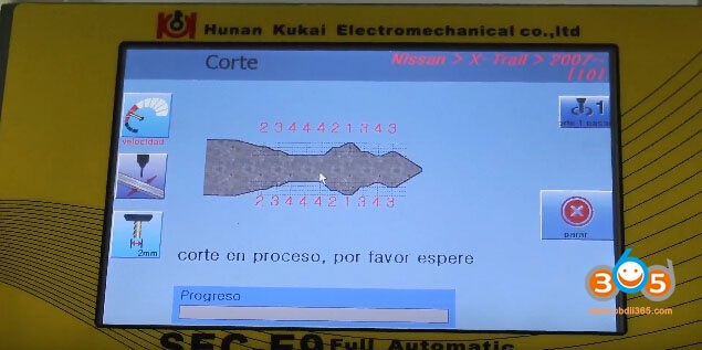 
			2006 Nissan Altima: How to Cut keys and Program remotes		