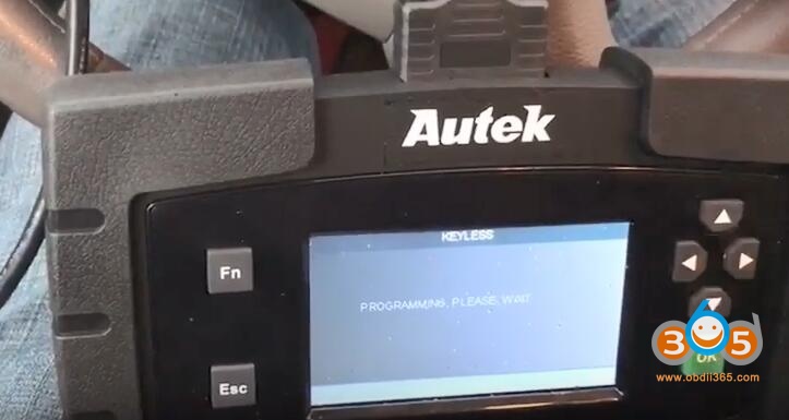 
			Autek iKey 820 OBD Programmed a New Key to Infiniti G37 2011: Success!		