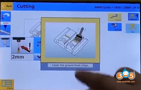 
			BMW Automobile & Motorcycle Key Cutting by SEC-E9 Key Machine		