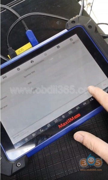 
			How to Program Benz Sprinter W209 key with Autel IM608 via OBD		