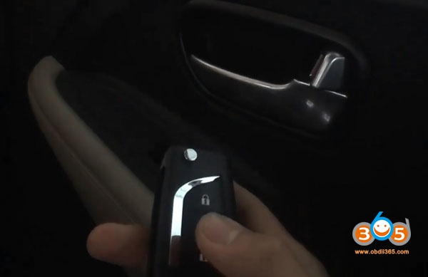 
			How to Program Kia Rondo 2017 Remote Key		