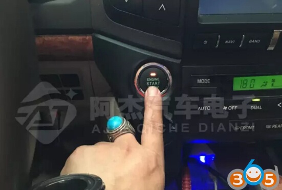 
			How to Unlock Toyota Land Cruiser VXR V8 Smart key		