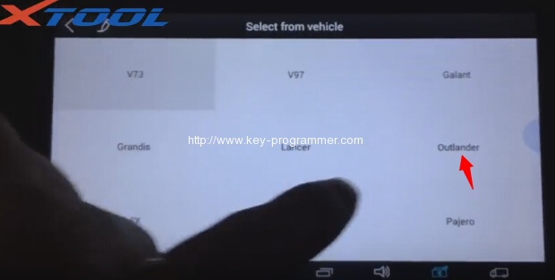 
			Program Mitsubishi Outlander 2009 all keys lost via Xtool X100 Pad		