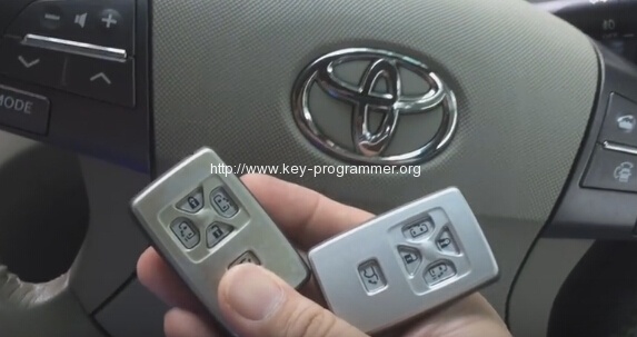 
			Program Toyota Estima Remote Key by OBDSTAR Key Master		