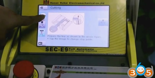 
			SEC-E9 Key Cutting Machine Cut Toyota Camry Key via Key Code		