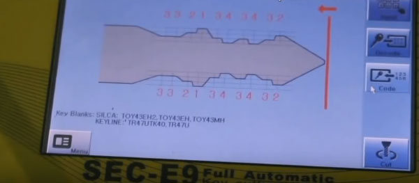 
			SEC-E9 Key Cutting Machine Cut Toyota Camry Key via Key Code		