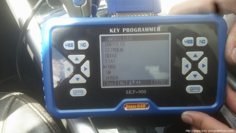 
			SKP900 key programmer adds a Ford Edge key successfully		