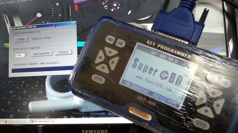 
			SuperOBD SKP900 Key programmer update to V4.0		