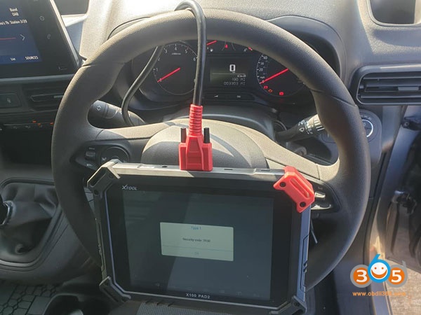 
			Xtool X100 PAD2 Read 2019 Vauxhall Combo Pin Code		