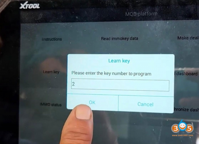 
			Program Audi A3 2016 MQB Key with Xtool X100 PAD2		