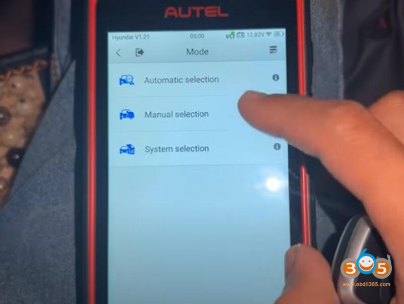 
			Autel KM100 Read PIN and Add Hyundai i10 2022 Smart Key		