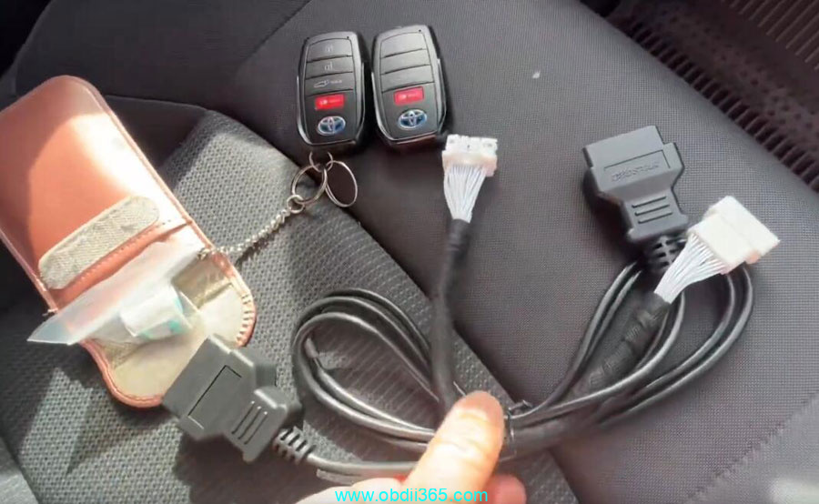Autel Im508 30 Pin Cable Toyota Venza 2021 Smart Key 1