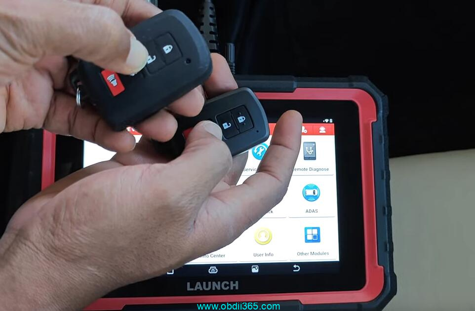 Launch X431 Pro Elite Add Key Toyota Rav4 Key 2