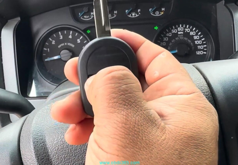 Program 2014 Ford F150 PATS Key with Launch Creader Elite 2.0 FGC
