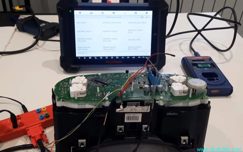 VW Golf 6 NEC24C64 AKL by Autel IM608 Service Mode with Gbox