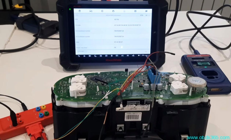 VW Golf 6 NEC24C64 AKL by Autel IM608 Service Mode with Gbox