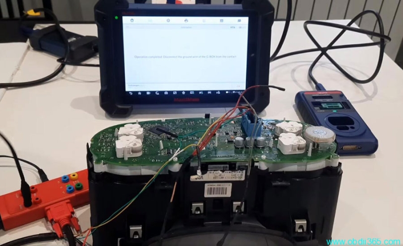 VW Golf 6 NEC24C64 AKL by Autel IM608 Service Mode with Gbox