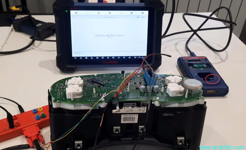 VW Golf 6 NEC24C64 AKL by Autel IM608 Service Mode with Gbox
