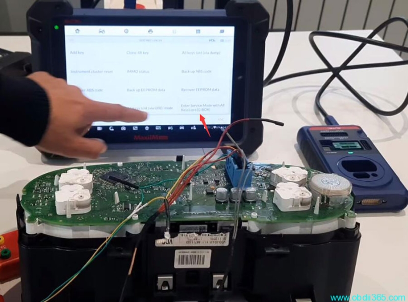 VW Golf 6 NEC24C64 AKL by Autel IM608 Service Mode with Gbox