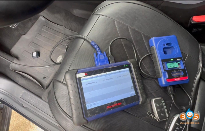 Autel IM608 Clone 2017 Land Rover Discovery Autel iKey via OBD