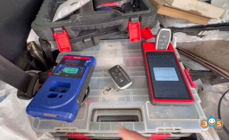 Autel IM608 Clone 2017 Land Rover Discovery Autel iKey via OBD