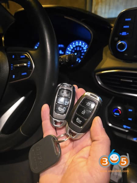Autel KM100 Adds Hyundai Santa FE 2022 Smart Key via OBD