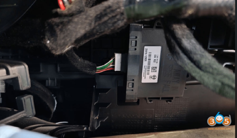 Renault Master III SGW Security Gateway Location