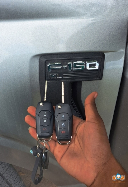 Autel IM608 Program 2023 Ford F-150 Key with APB131