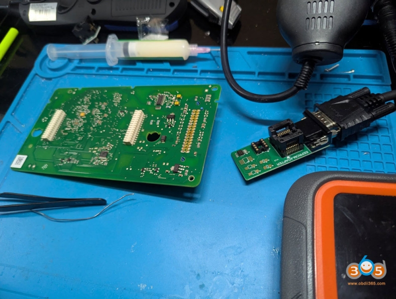 Program Audi A3 2012 VDO Micronas 24C32 All Keys Lost with Autel + Xhorse