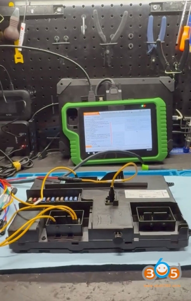 Program 2017 Ford Transit AKL with Active Alarm by VVDI Prog+ Autel