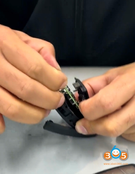 Audi A3 MQB49 5D Key Disassembly Guide