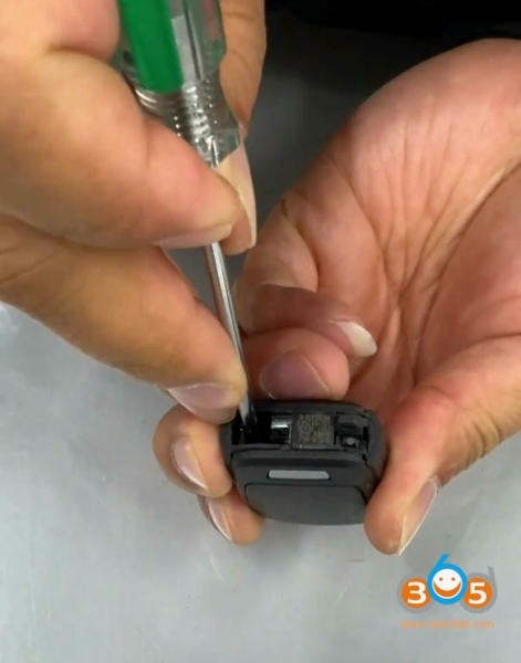 Audi A3 MQB49 5D Key Disassembly Guide