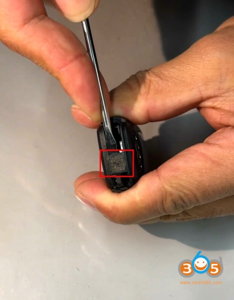 Audi A3 MQB49 5D Key Disassembly Guide