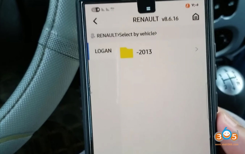 Autel KM100 vs Keydiy KD-X4 for Renault Logan 2013