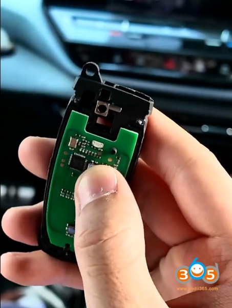 How to Program Keydiy KD FGB08 MQB49 5D Smart Key?