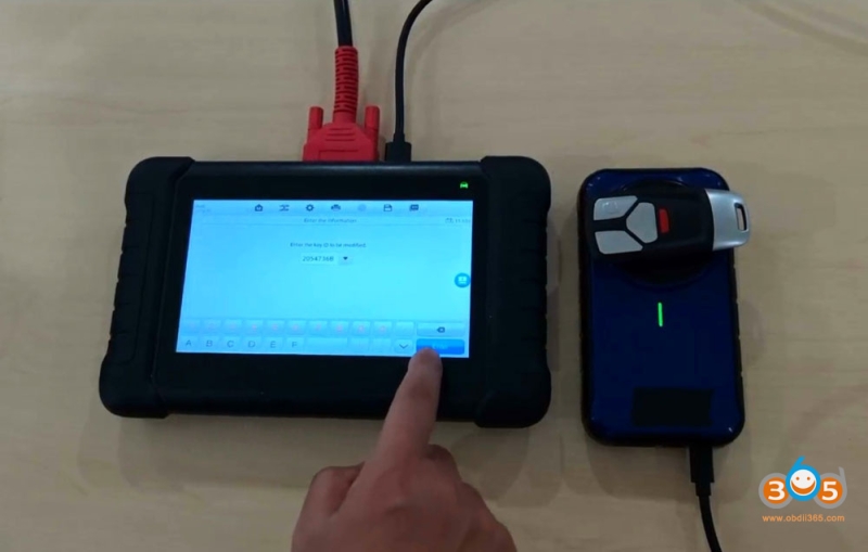 Autel IM508 IM608 Adds Audi MLB Key with APB300 Programmer