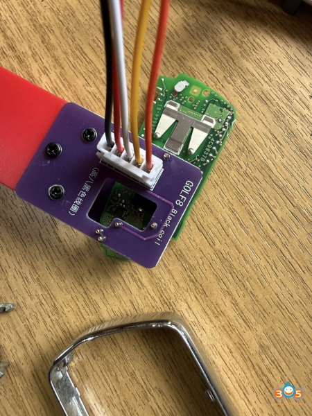 Keydiy KD-X4 Adds 2021 VW ID4 MQB49 5D Key via Clip Adapter