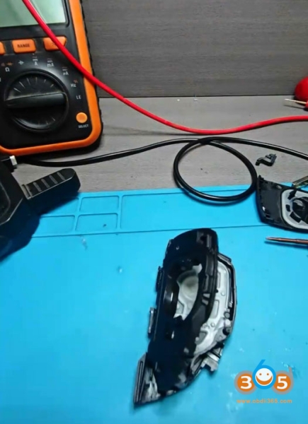 How to Disassemble Buick GL8/ Envision Shark fin Style Smart Key Shell?