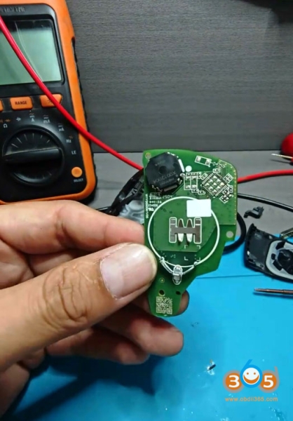 How to Disassemble Buick GL8/ Envision Shark fin Style Smart Key Shell?