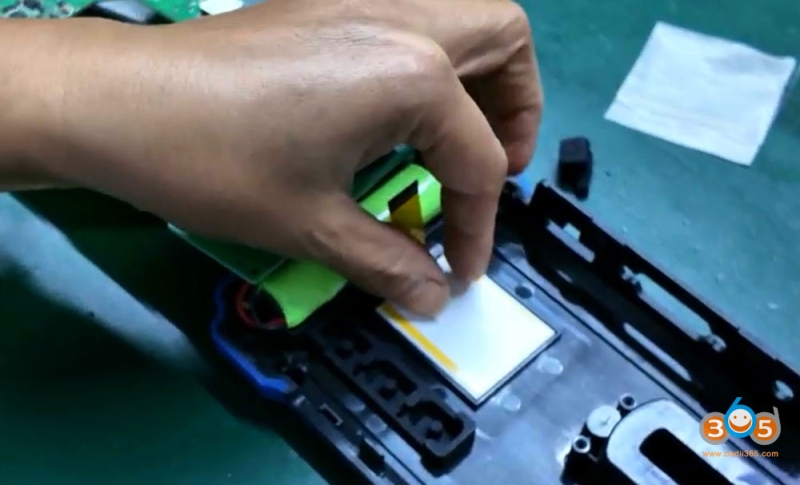 Keydiy KD-X4 Small Screen Replacement Guide