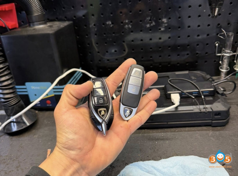 Program 2022 Lamborghini Urus All Keys Lost with Keydiy KD-MP and KD-X4