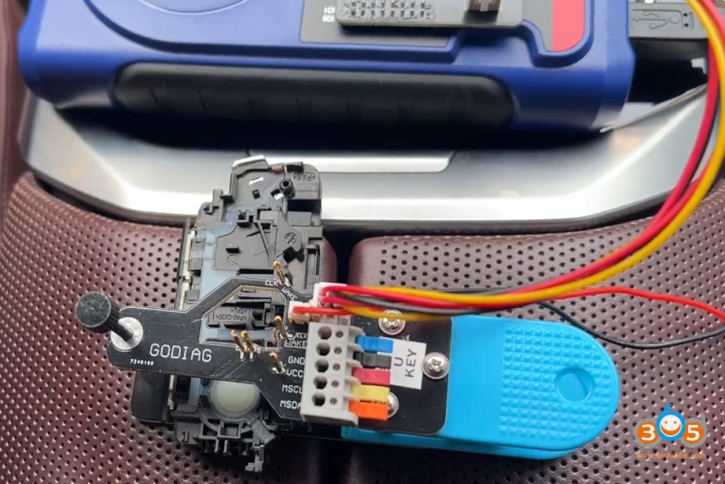 Autel IM608 Copy BMW U Chassis BCP Key with Godiag Clip Adapter