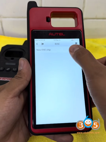 Cloning VW MQB49 5C Chip Using Autel KM100