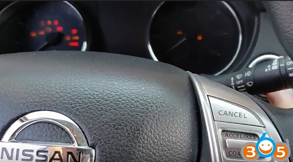 otosys-im100-Nissan-Rogue-2016-immo-16