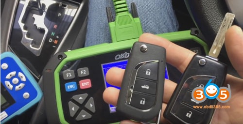 obdstar-key-master-H-chip-remote-1